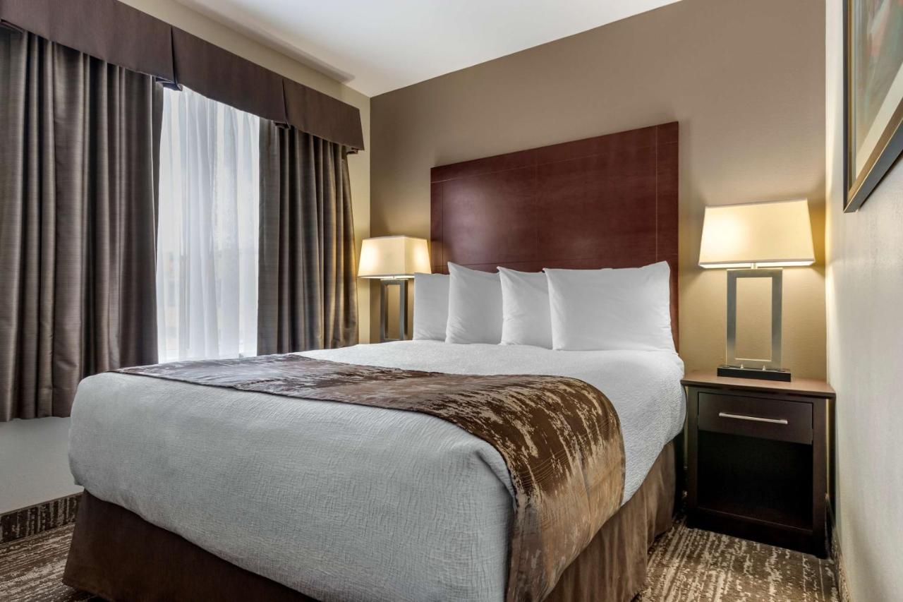 Best Western Plus Pembina Inn & Suites Winnipeg Exterior foto