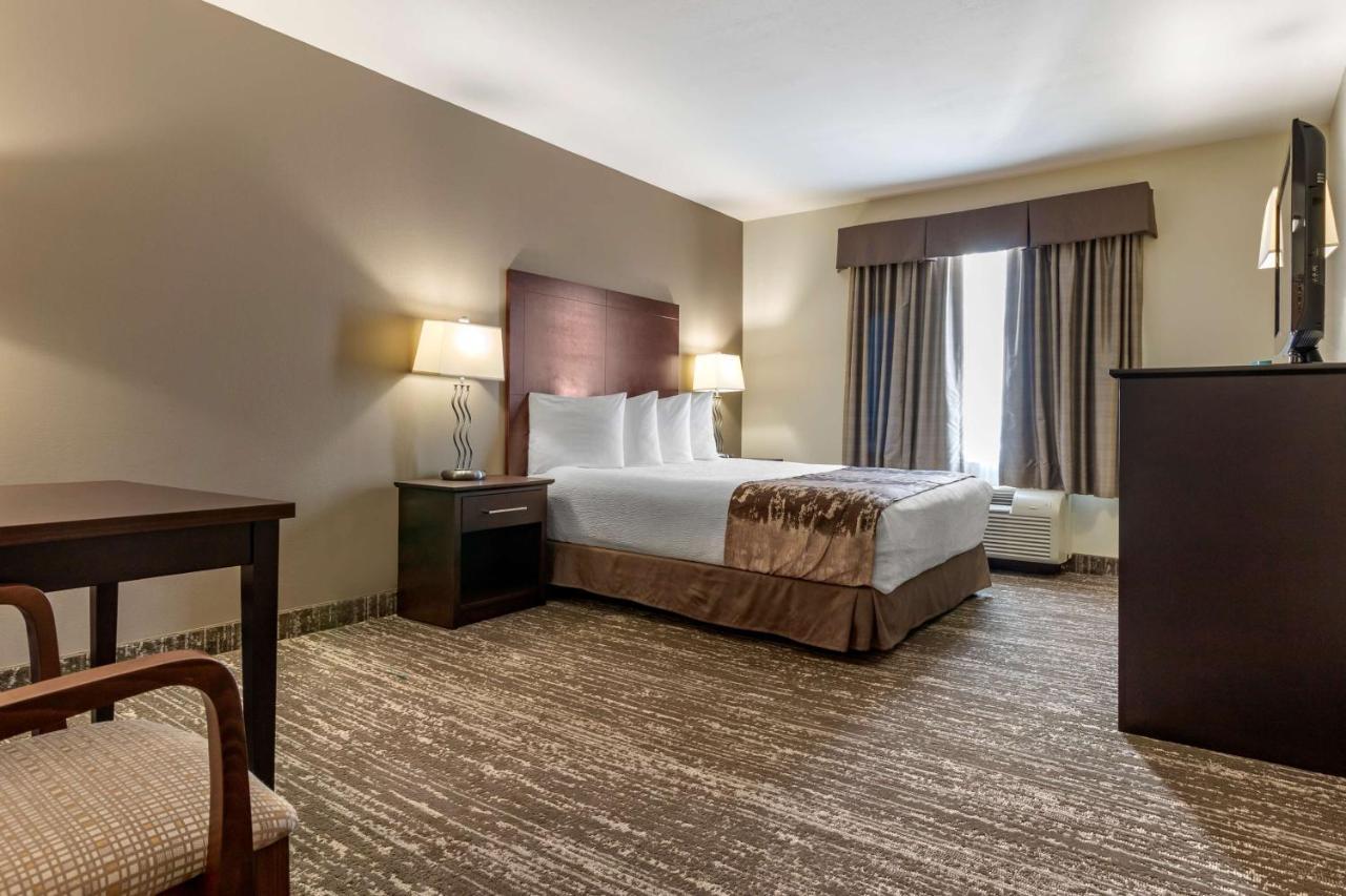 Best Western Plus Pembina Inn & Suites Winnipeg Exterior foto