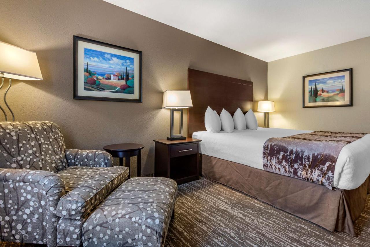 Best Western Plus Pembina Inn & Suites Winnipeg Exterior foto
