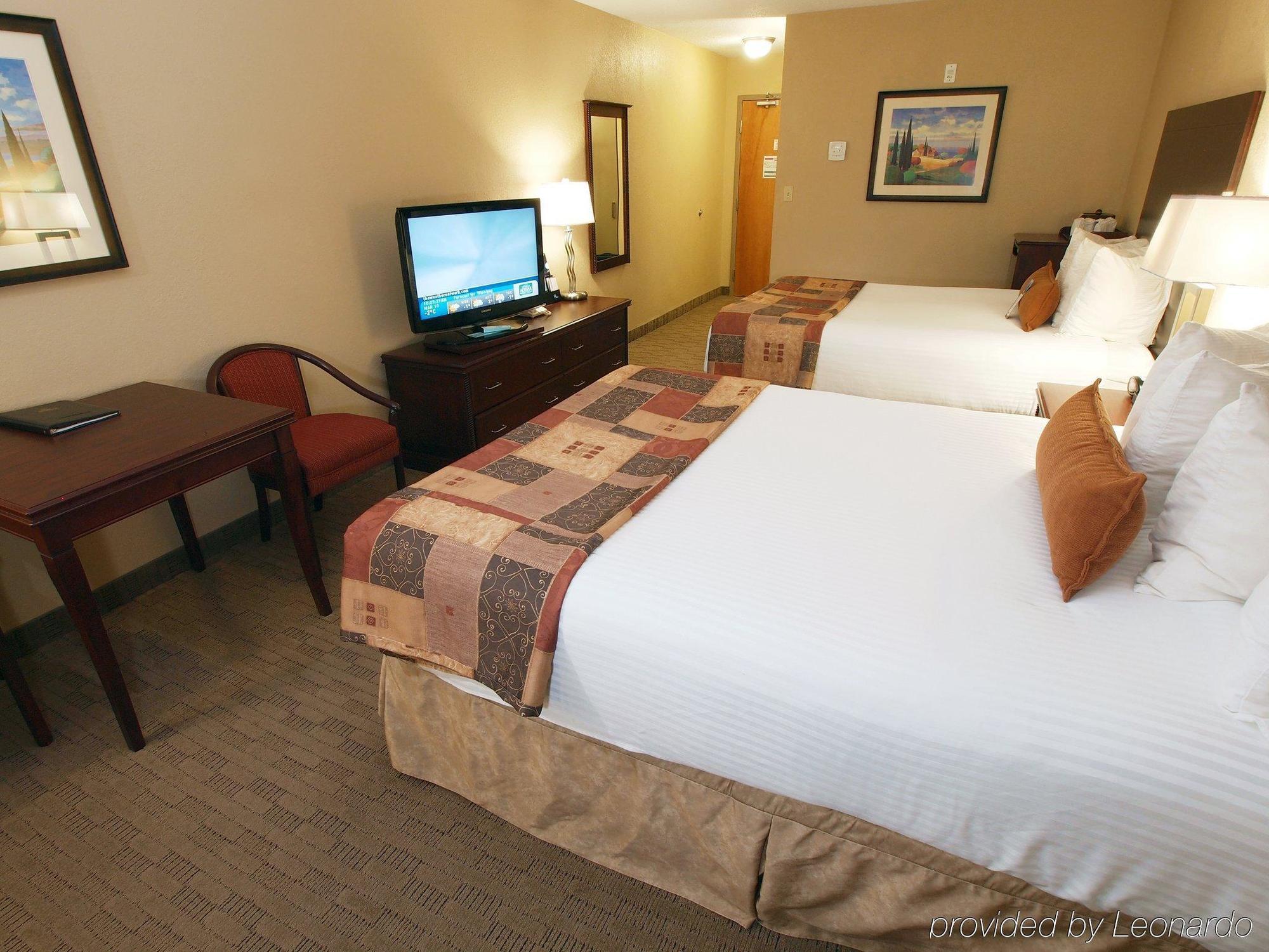 Best Western Plus Pembina Inn & Suites Winnipeg Exterior foto