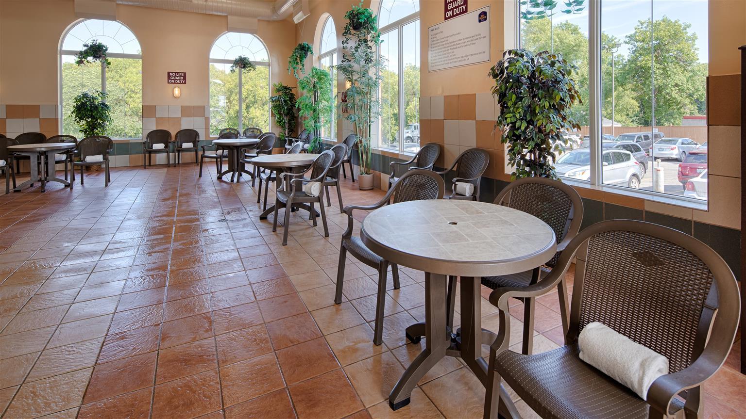 Best Western Plus Pembina Inn & Suites Winnipeg Exterior foto